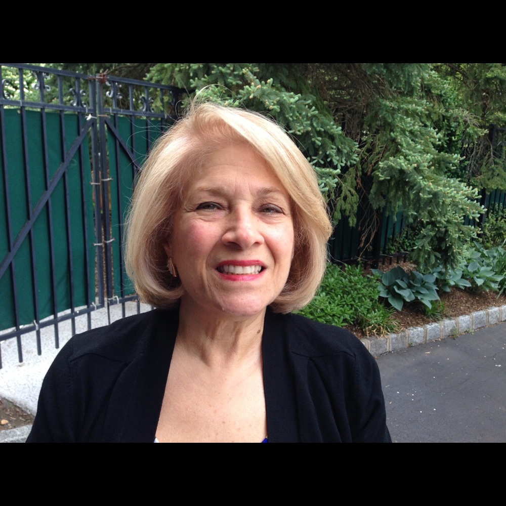 Meet your Posher, Phyllis